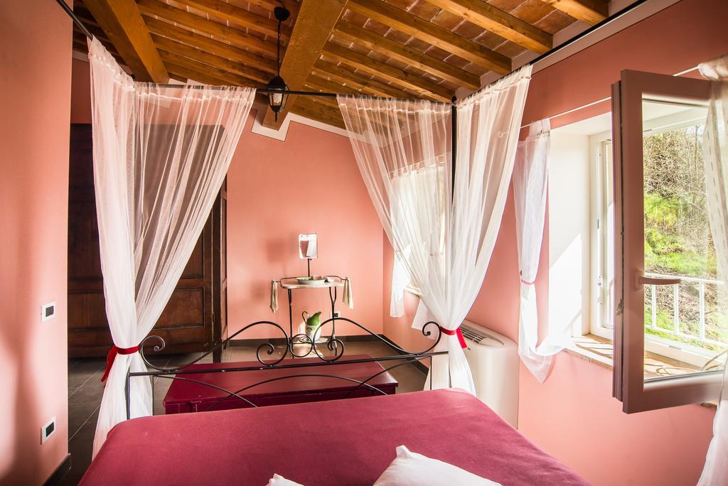 Agriturismo Il Frutteto Ghivizzano Exterior foto